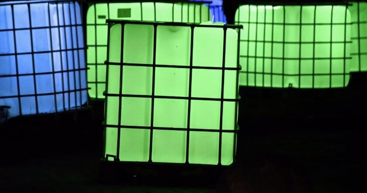 IBC met verlichting van Hekrent de Hekwerk specialist